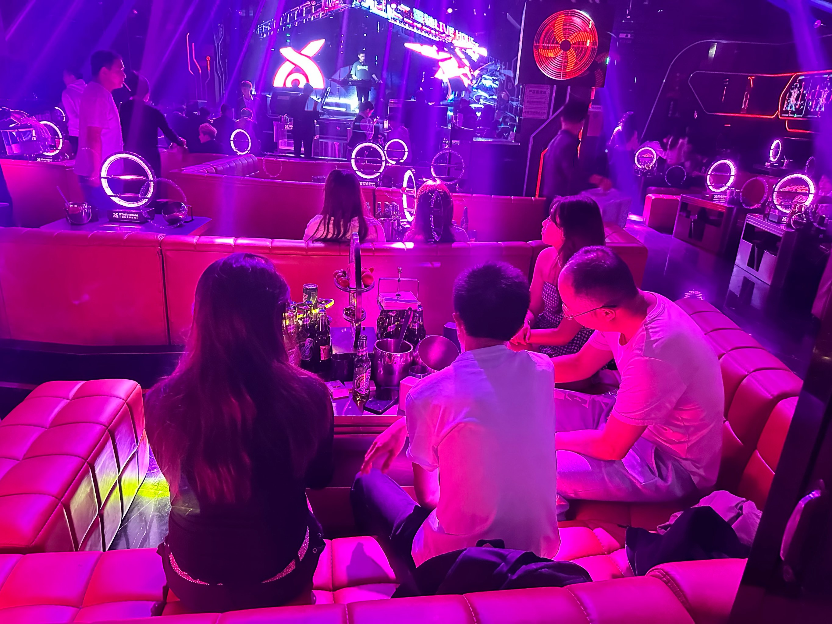 延安商务ktv：商务场合的休闲选择-志丹县ktv预订